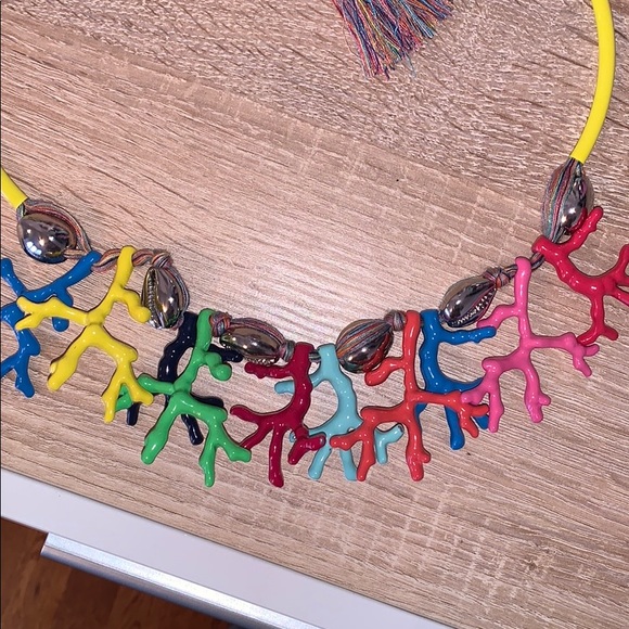 Beaded coral necklace - Picture 3 of 4